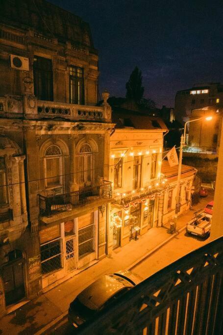 House Of Art Apartment Bukares Bagian luar foto
